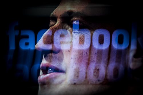 Mark Zuckerberg állítja, hogy a Facebook leszámolt az orosz „trollgyárral”