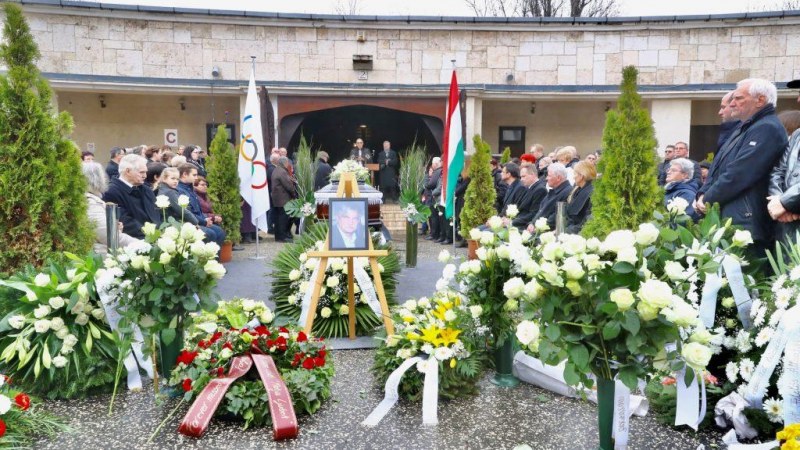 Utolsó útjára kísérték Wichmann Tamást