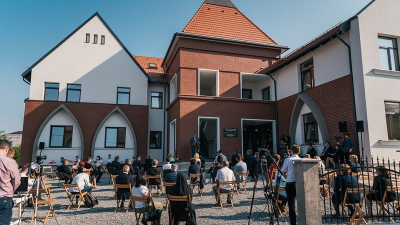 Magyar óvodát és bölcsődét adtak át az erdélyi Zilahon